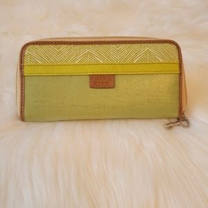 Fossil Key-Per Zip Around Wallet. Lime green
